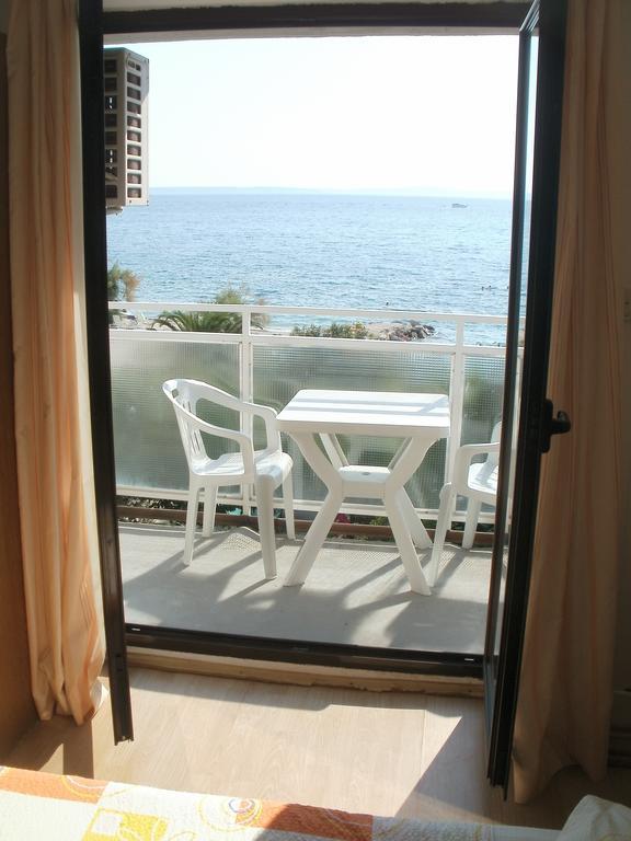 Beach Apartments Toni Podstrana Rum bild