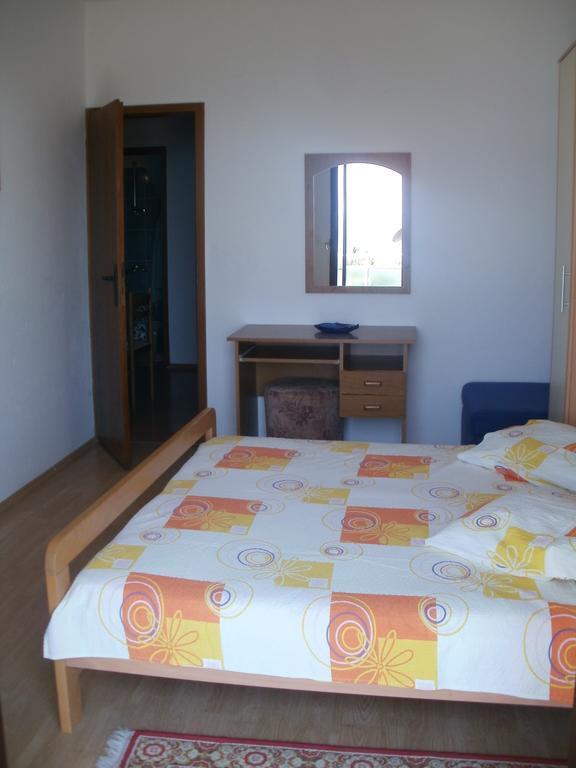 Beach Apartments Toni Podstrana Rum bild